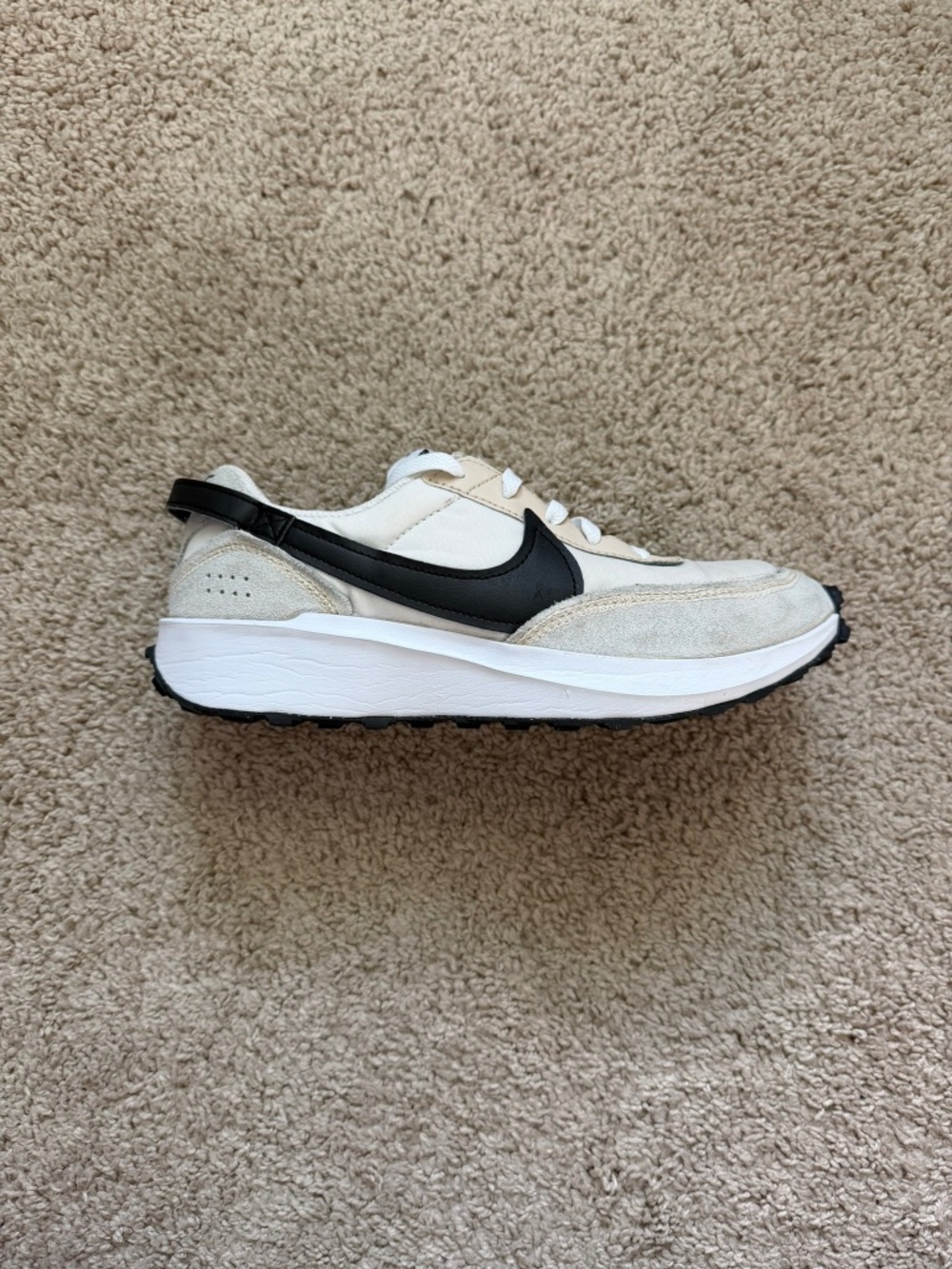 Nike Women Size 8.5 Black White Grey Sneaker Running Shoe DH9523-102